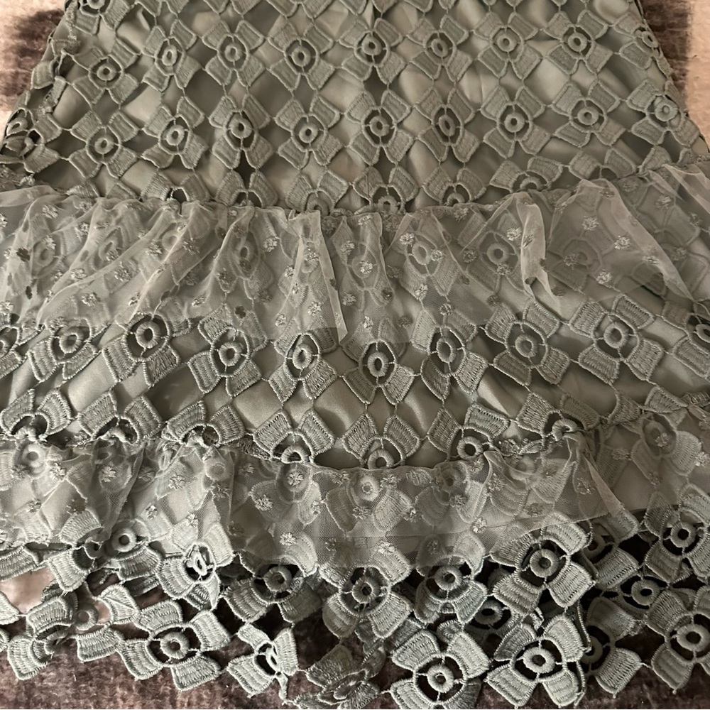 Romeo & Juliet Couture Dress Sage size L Women - Picture 7 of 15